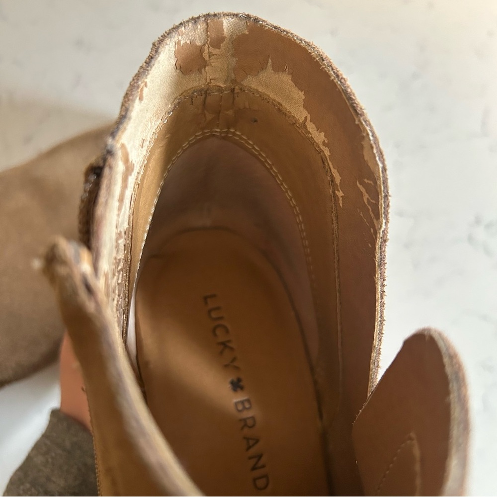 Lucky Brand Yabba Suede Tan Block Heel Wedge Ankle Boots 8.5/39 - Picture 12 of 14
